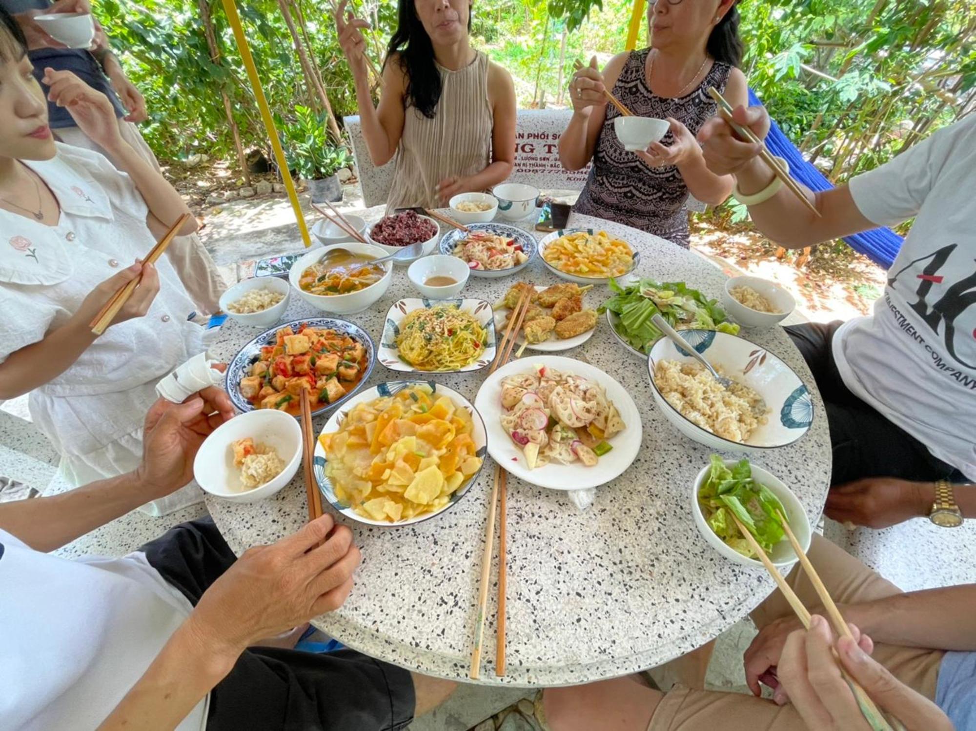 Duc Luu Quang Hotel Binh Thuan Tuy Phong ภายนอก รูปภาพ